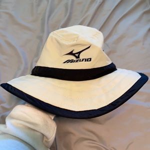 Mizuno bucket hat